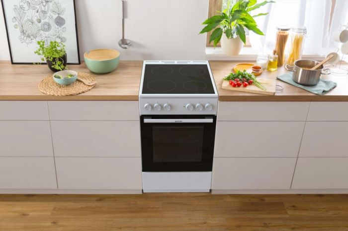 Плита Gorenje електрична склокерамічна, 68л, 50x60см, білий