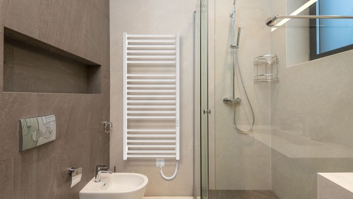 Рушникосушка Hygge Family електрична Derby, 1170х530х80мм, таймер-регулятор, сталь, білий матовий