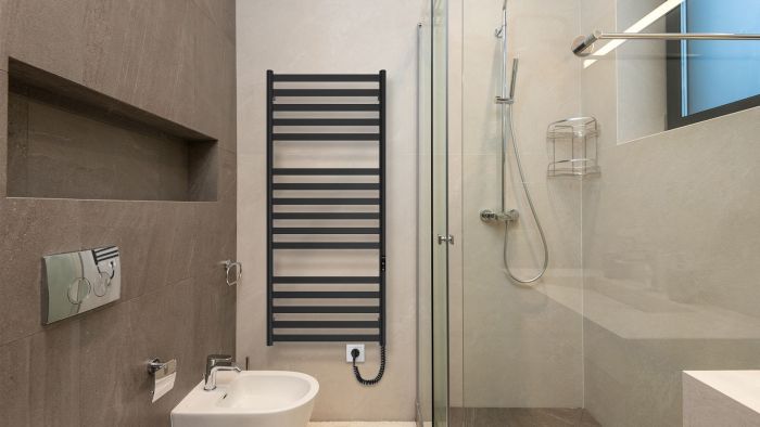 Рушникосушка Hygge Family електрична York, 1170х530х80мм, таймер-регулятор, сталь, чорний матовий