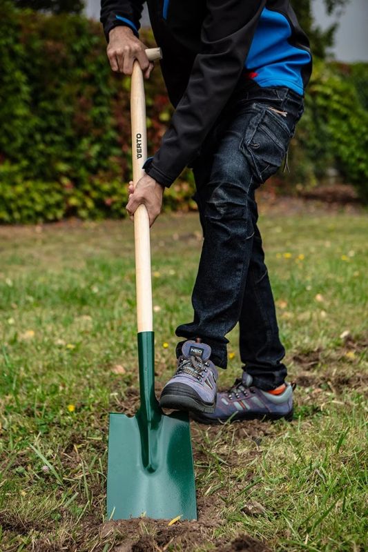 Лопата штикова Verto пряма, руків'я дерев'яне Т-подібне, 117см, 1.8кг