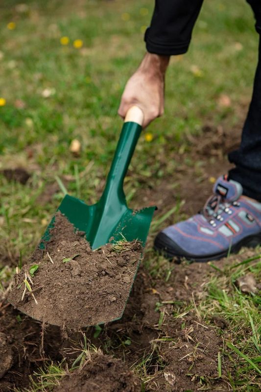 Лопата штикова Verto пряма, руків'я дерев'яне Т-подібне, 117см, 1.8кг