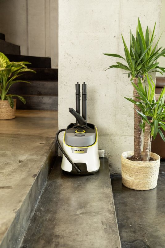 Пароочисник Karcher SC 4 Deluxe, 2200Вт, 1300мл, 4Бар, білий