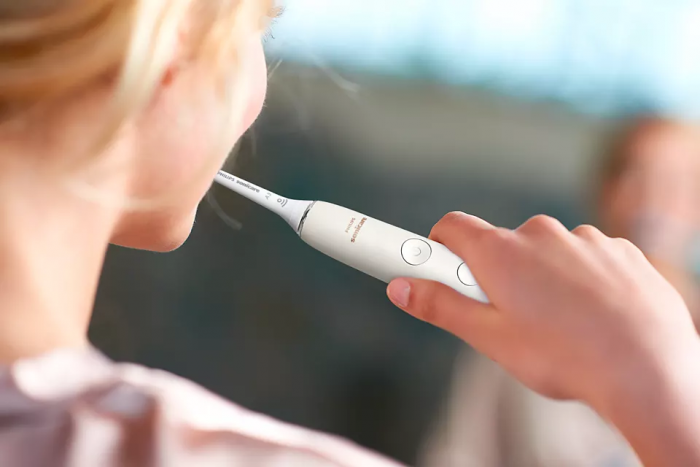 Щітка зубна електр. Philips, Sonicare DiamondClean 9000 Series, 62т. колив/хв, насадок-1, футляр, Bluetooth, білий