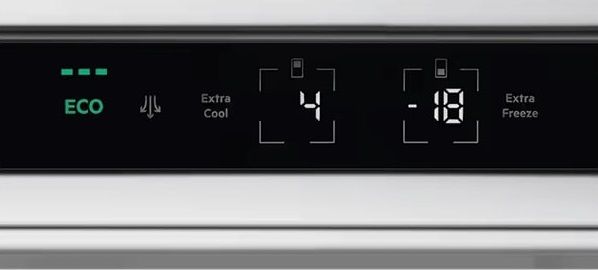 Холодильник Electrolux вбудований з нижн. мороз., 188x70х55, холод.відд.-286л, мороз.відд.-65л, 2дв., А++, Combi, інв., диспл внутр., зона св-ті, білий