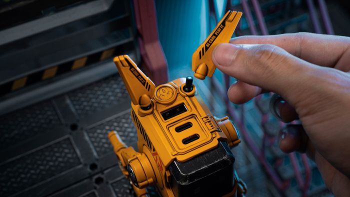 Зарядний пристрій мережевий GravaStar Alpha65 65Вт 2XUSB-C/USB-A, War-Damaged Yellow