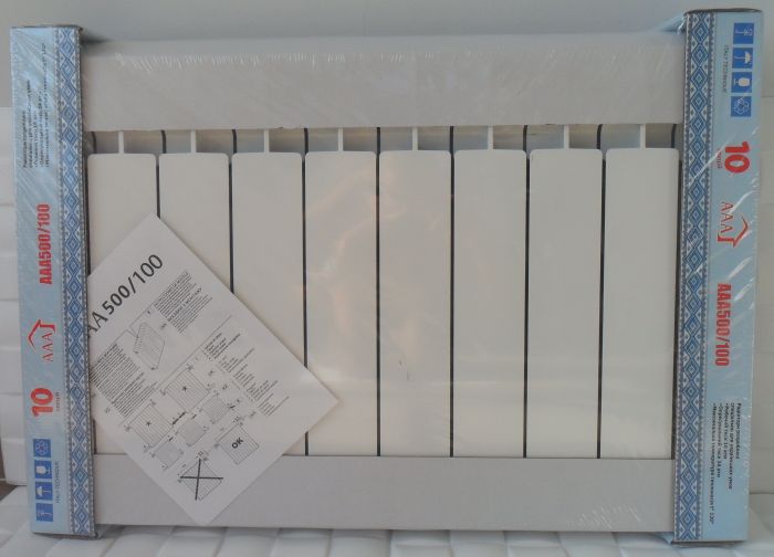 Радіатор біметалевий AAA 500/100 10 секцій 557x80x96мм бокове підкл. 2150 Вт білий