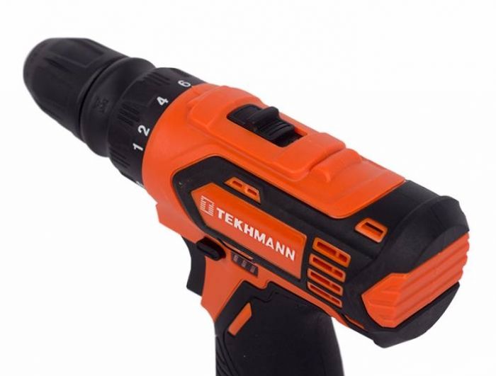 Шурупокрут-дриль акумуляторний Tekhmann TCD-12 QC Li v2.0 12В 2х2А·год 28Нм 0-400·1500об·хв 1кг кейс