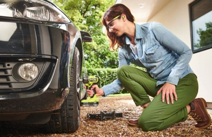 Гайковерт ударний акумуляторний Ryobi ONE+ HP RIW18C-0 18В 2800об·хв 450Нм 1/2" 4 швидкості 1.2кг без АКБ та ЗП