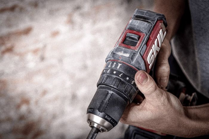 Шурупокрут-дриль ударний акумуляторний SKIL 3075 CA Compact 20В 1х2.5А·год 60Нм 500·180об·хв 0.9кг