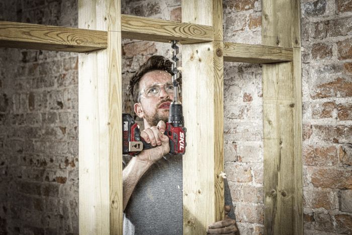 Шурупокрут-дриль ударний акумуляторний SKIL 3075 CA Compact 20В 1х2.5А·год 60Нм 500·180об·хв 0.9кг