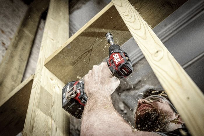 Шурупокрут-дриль ударний акумуляторний SKIL 3075 CA Compact 20В 1х2.5А·год 60Нм 500·180об·хв 0.9кг