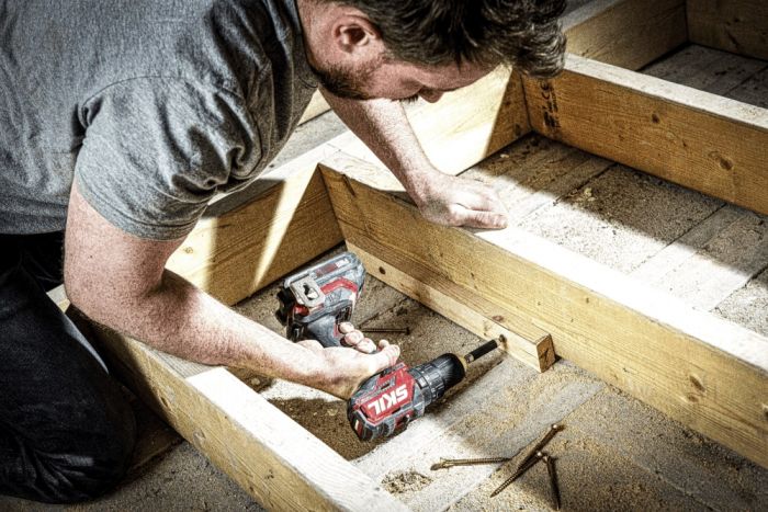 Шурупокрут-дриль ударний акумуляторний SKIL 3075 CA Compact 20В 1х2.5А·год 60Нм 500·180об·хв 0.9кг