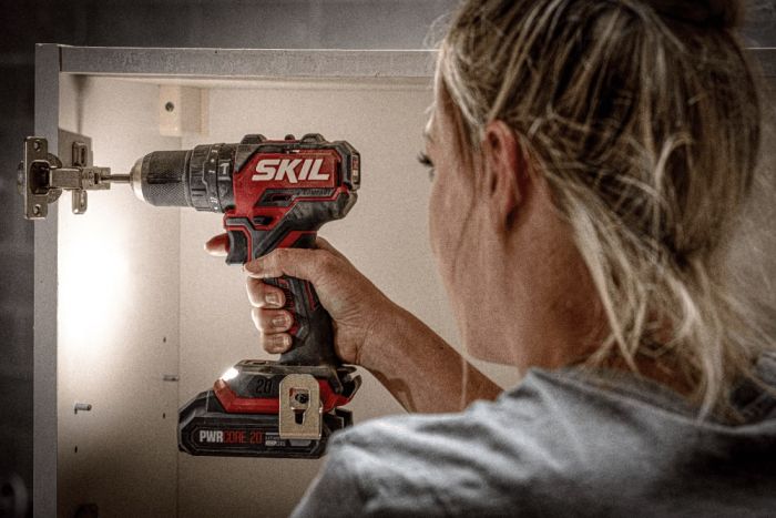 Шурупокрут-дриль ударний акумуляторний SKIL 3075 CA Compact 20В 1х2.5А·год 60Нм 500·180об·хв 0.9кг