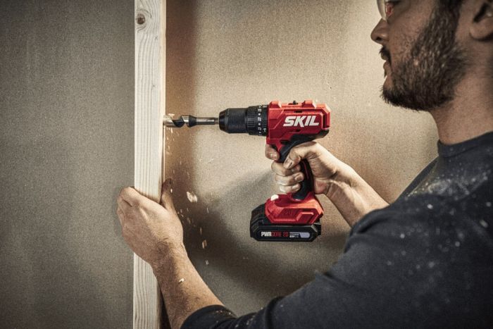 Шурупокрут-дриль ударний акумуляторний SKIL 3021 HB 20В 2х2А·год 55Нм 450·1700об·хв 0.83кг кейс