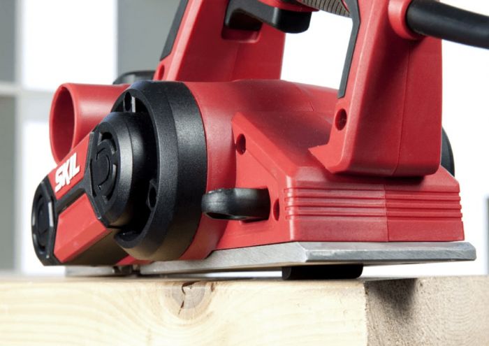 Рубанок SKIL 1590 AA 710Вт 82мм стругання до 2мм 2.6кг