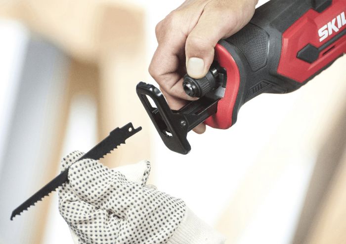 Пила шабельна акумуляторна SKIL 3470 CA пропил 120мм хід 25мм 1.7кг без АКБ та ЗП