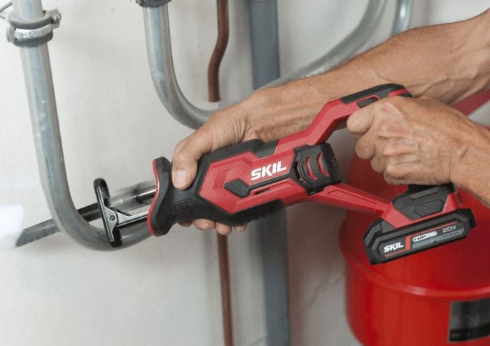 Пила шабельна акумуляторна SKIL 3470 CA пропил 120мм хід 25мм 1.7кг без АКБ та ЗП