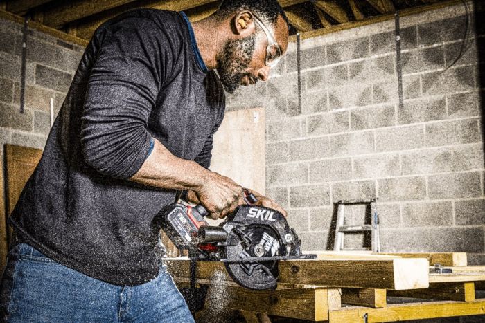 Пила дискова акумуляторна SKIL 3571 CA XP безщіткова 20В 184мм 2.95кг без АКБ та ЗП