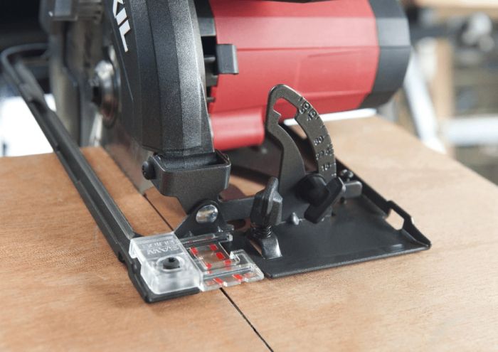 Пила дискова SKIL 5830 AA 1400Вт 190х16мм 3.8кг