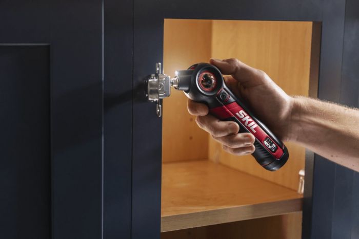 Викрутка акумуляторна SKIL 2714 GA 4В акб 0.8А·год 5Нм 240об·хв