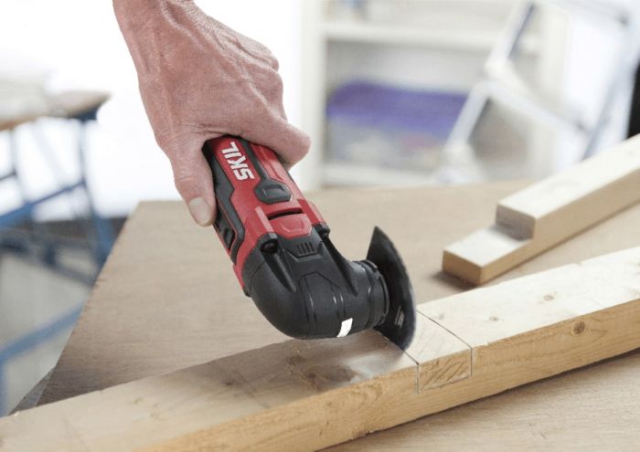 Багатофункціональний інструмент реноватор SKIL 1491 DB 11000-20000об·хв кут коливань 1.4° 1.1к приладдя сумка