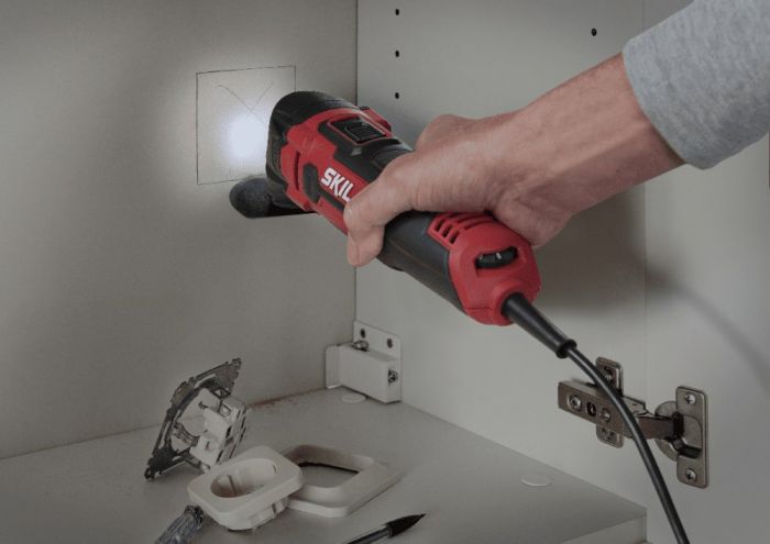 Багатофункціональний інструмент реноватор SKIL 1491 DB 11000-20000об·хв кут коливань 1.4° 1.1к приладдя сумка