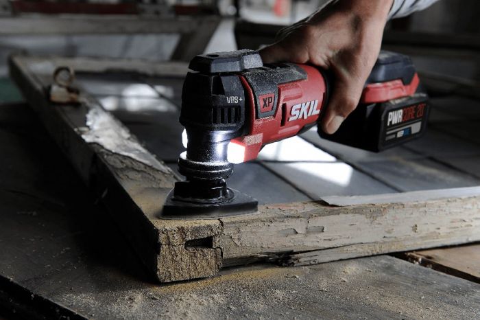 Багатофункціональний інструмент акумуляторний реноватор SKIL 3650 CB XP 20В 11000-17000об·хв кут коливань 1.8° 1.1кг без АКБ і ЗУ