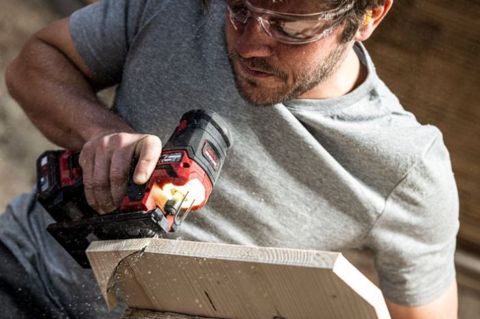 Лобзик акумуляторний SKIL 3440 CA Compact безщітковий 20В 1х2.5А·год 3500об·хв хід 23мм 1.5кг