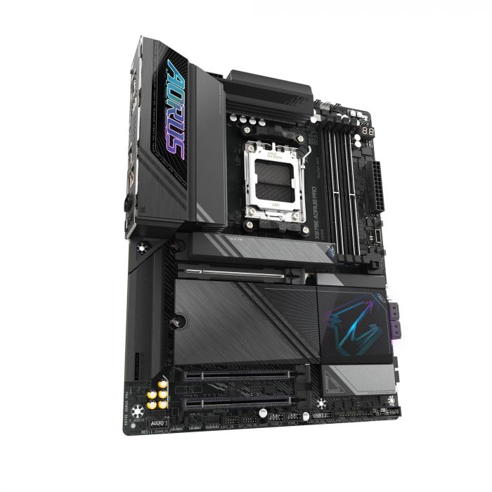 Материнська плата GIGABYTE X870E AORUS PRO sAM5 X870 4xDDR5 M.2 HDMI DP Wi-Fi BT ATX