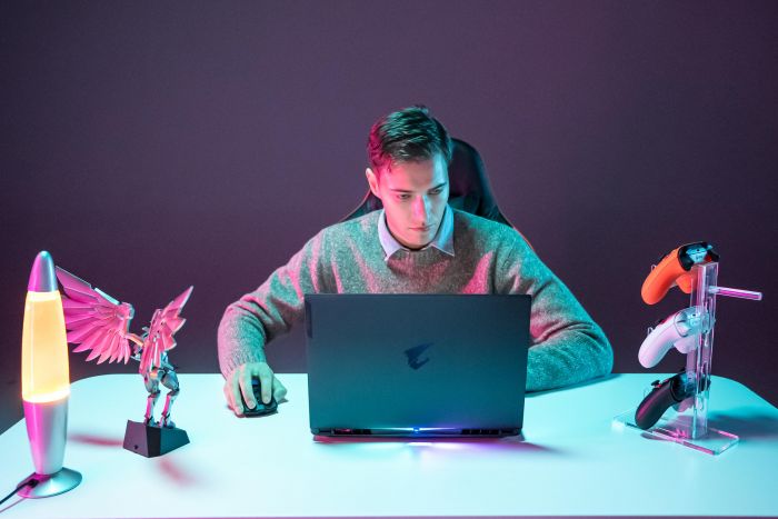 Ноутбук AORUS 16X 16.0 QHD, Intel i9-14900HX, 32GB, F1TB, NVD4070-8, DOS, чорний