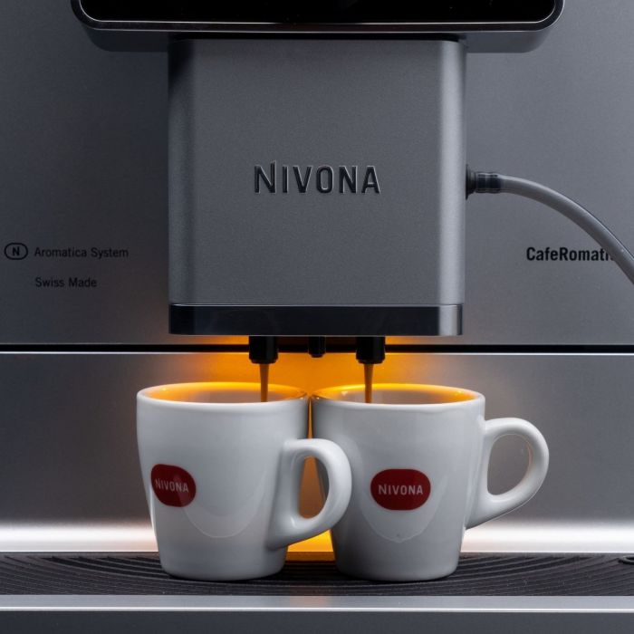 Кавомашина Nivona CafeRomatica 2.2л, зерно + мелена, автомат.капучинатор, авторецептів - 9, чорно - срібний
