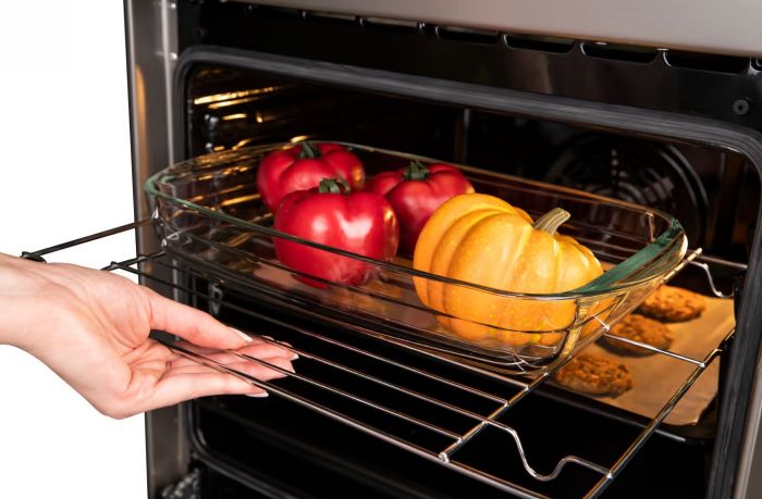 Плита Hansa комбінована, 65л, 50x60см, дисплей, конвекція, чавун, нерж