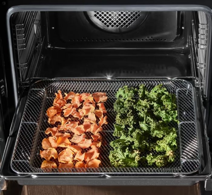 Плита Hansa комбінована, 77л, 60x60см, дисплей, конвекція, чавун, білий