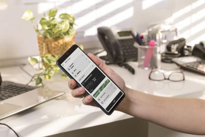 Духова шафа Gorenje електрична, 77л, A+, TouchFree, пара, дисплей, Wi-Fi керування, піроліз, готув. на різн рівнях, нерж