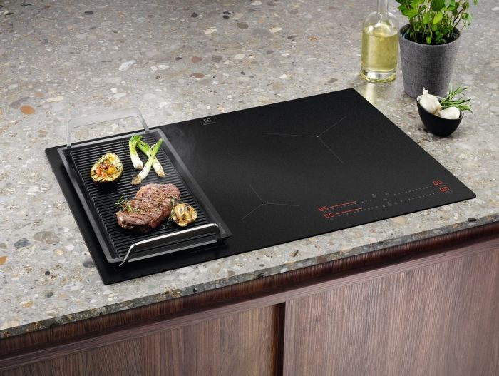 Варильна поверхня Electrolux індукційна, 80см, розширена зона, датчик кипіння, Hob2Hood, чорний матовий