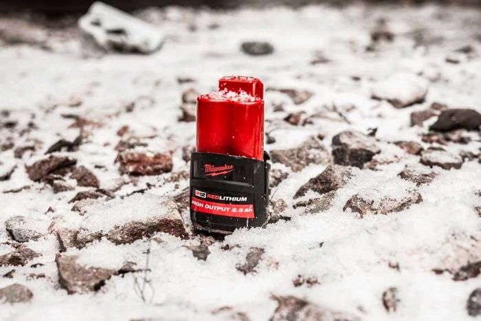 Акумулятор Milwaukee Redlithium M12 12В, 2.5А·год, 0.2кг