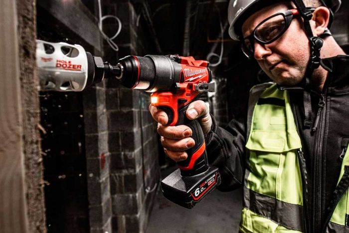 Шурупокрут-дриль акумуляторний Milwaukee M12 FDD2-0 12В 45Нм 450·1550об·хв 1.1кг без АКБ та ЗП