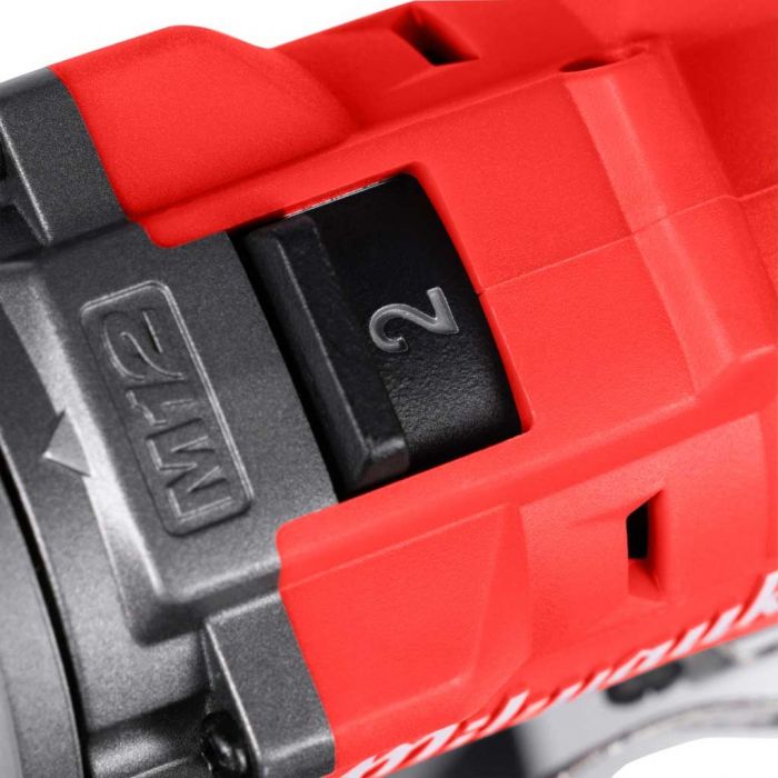 Шурупокрут-дриль акумуляторний Milwaukee M12 FDD2-0 12В 45Нм 450·1550об·хв 1.1кг без АКБ та ЗП