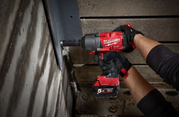 Гайковерт ударний акумуляторний Milwaukee M18 ONEFHIWF34-0X 18В 2034Нм 0-1800об/хв 3/4" кейс 3.5кг без АКБ та ЗП
