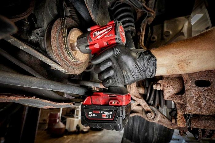 Гайковерт ударний акумуляторний Milwaukee M18 FMTIW2F12-502X 18В АКБ 2х5А·год 0-2575об·хв 881Нм 1/2" ЗП M12-18FC кейс 6.28кг