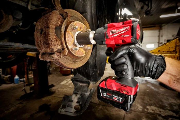 Гайковерт ударний акумуляторний Milwaukee M18 FMTIW2F12-502X 18В АКБ 2х5А·год 0-2575об·хв 881Нм 1/2" ЗП M12-18FC кейс 6.28кг