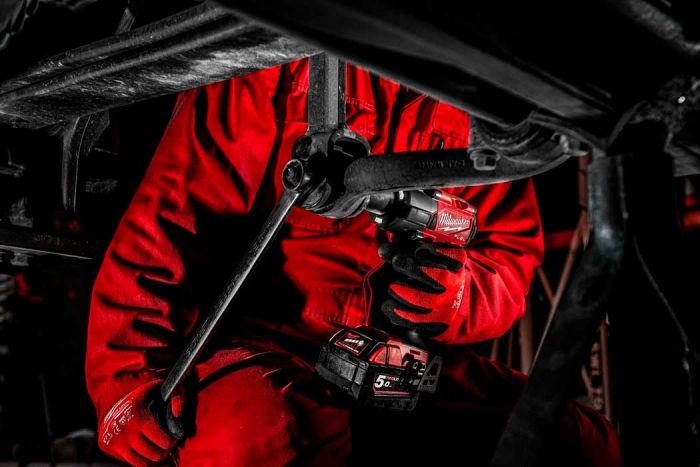 Гайковерт ударний акумуляторний Milwaukee M18 FMTIW2F12-502X 18В АКБ 2х5А·год 0-2575об·хв 881Нм 1/2" ЗП M12-18FC кейс 6.28кг