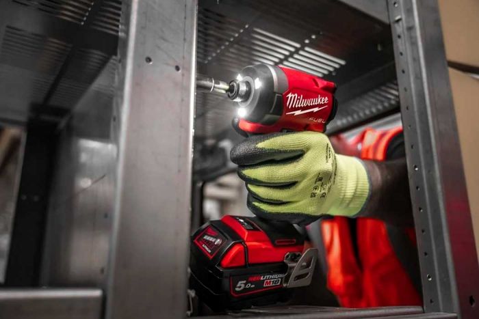 Гвинтоверт ударний акумуляторний Milwaukee M18 FID3-0X 18В 226Нм 0-3900об/хв кейс 1.7кг без АКБ та ЗП