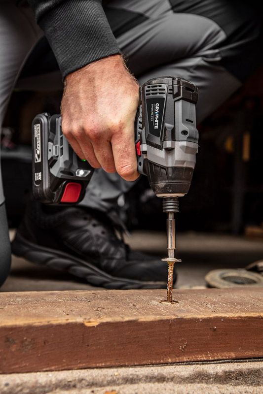 Гайковерт ударний GRAPHITE Energy+ 18В безщітковий 2700об·хв 200Нм 3 швидкості 1.2кг без АКБ та ЗП