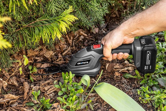 Ножиці для трави акумуляторні GRAPHITE Energy+ 18В ріжуча частина 20см крок різу 8мм 1.09кг без АКБ та ЗП