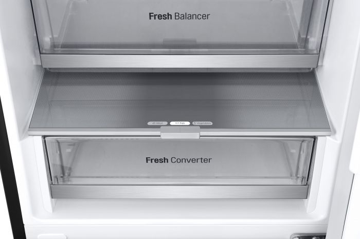 Холодильник LG з нижн. мороз., 203x60х68, холод.відд.-277л, мороз.відд.-110л, 2дв., А++, NF, інв., диспл зовн., Metal Fresh, чорний