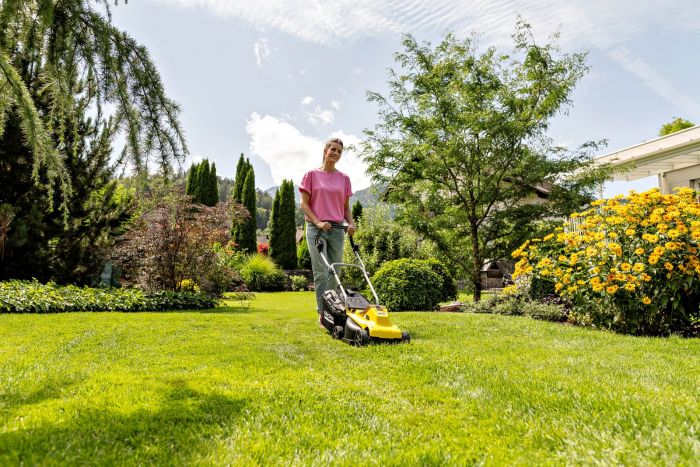 Газонокосарка акумуляторна Karcher LMO 2-18 Battery 18В 32см  акб 1х5А·год 25-60мм