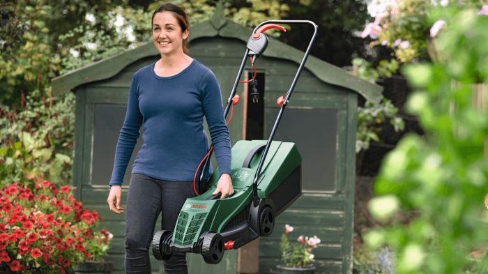 Газонокосарка мережева Bosch EasyRotak 32-205 1200Вт 32см 31л 25-65мм 11.1кг