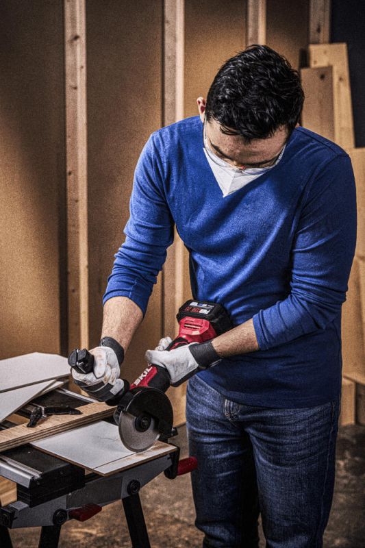 Шліфмашина кутова акумуляторна SKIL 3923 CA 125мм 20В безщіткова 10000об·хв плав. пуск 1.63кг без АКБ та ЗП