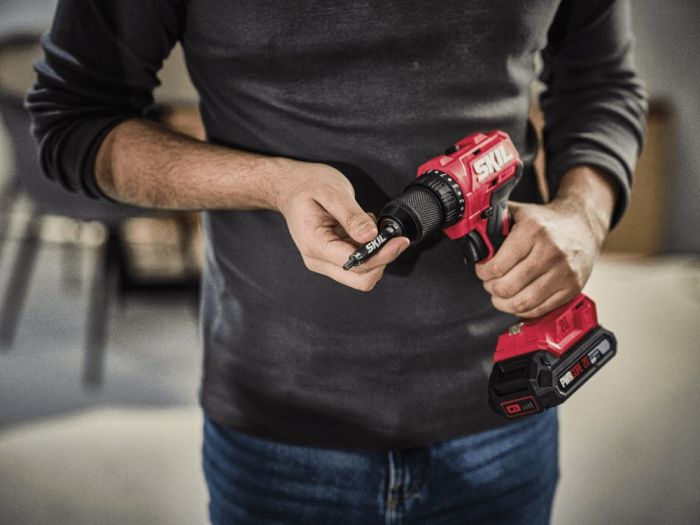 Шурупокрут-дриль акумуляторний SKIL 3011 CA 20В безщітковий 55Нм 450·1700об·хв 0.83кг без АКБ та ЗУ